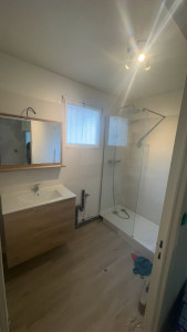 Photo de galerie - Remplacement bac à douche plus meuble vasque et toute la tuyauterie 