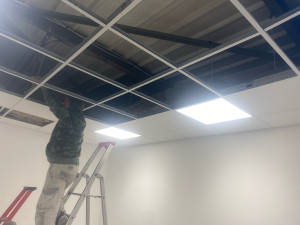 Photo de galerie - Poser d un faux plafond 