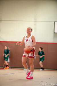Photo de galerie - Joueuse en pré nationale de basket 