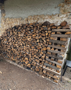 Photo de galerie - Rangement de 2,6m3 de bois de chauffage
