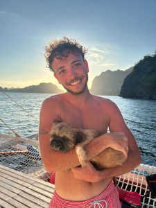 Photo de galerie - Garde d’un chien pendant 1 journée en mer.