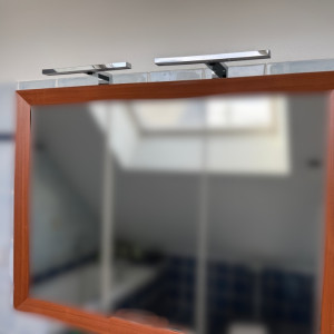 Photo de galerie - Remplacement de l'éclairage d'une armoire de SDB à Vannes