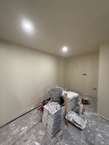 Photo de galerie - Première couche, révision d’enduit et second couche de peinture