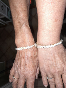 Photo de galerie - Fabrication de bracelets