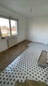 Photo de galerie - Pose de revêtement de sol stratifié 