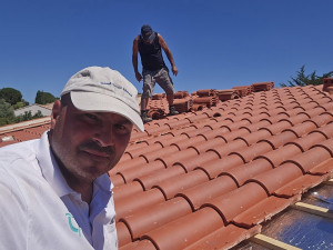 Photo de galerie - Pose d'une charpente et tuiles 