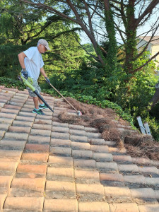 Photo de galerie - Nettoyage toiture et démoussage 
impermeabilisation 
Étanchéité 

