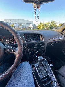 Photo de galerie - Ajout d’écran CarPlay Audi Q5