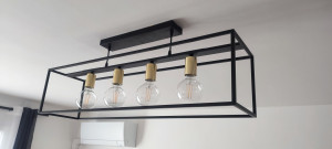 Photo de galerie - Installation d'un lustre décoratif