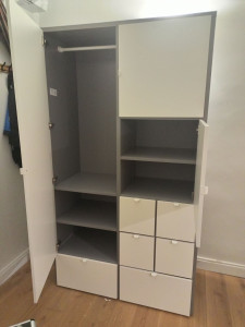 Photo de galerie - Belle Armoire à tiroirs multiples 