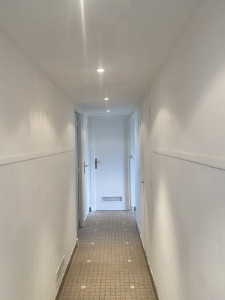 Photo de galerie - Faux plafond et éclairage