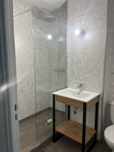 Photo de galerie - Nouvelle salle de bain d’hôtel 
