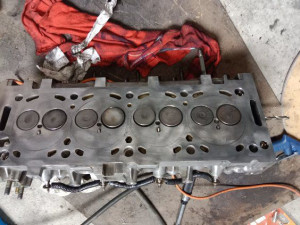 Photo de galerie - Dépose/ repose en nettoyage culasse.