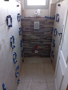 Photo de galerie - 
pose wc suspendu et faïence plus carrelage 