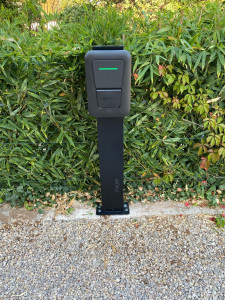 Photo de galerie - Borne IRVE hager