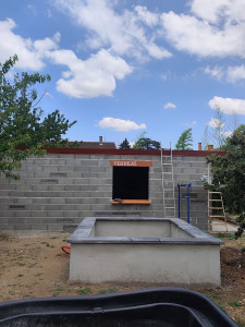 Photo de galerie - Création d'un bassin à poisson et Un garage 