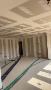 Photo de galerie - Réalisation jointage après pose de placo 