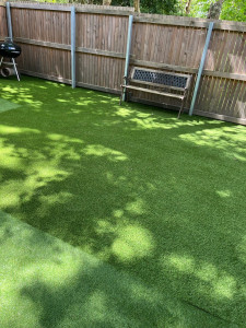 Photo de galerie - Pose de gazon synthétique 