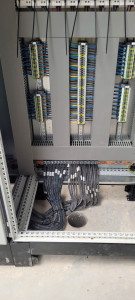 Photo de galerie - Câblage d'une armoire tertiaire 