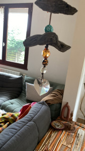 Photo de galerie - Aide à la décoration intérieure . créations d’un catcher . Suspendions mobiles . Décorations jardins . …..