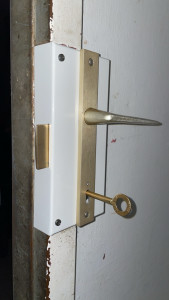 Photo de galerie - Changement d’un boîtier FICHET SANS SOUCI 690 livrée avec 3 clés sens de la serrure gauche 