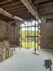 Photo de galerie - Ouverture dans mur en pierre 