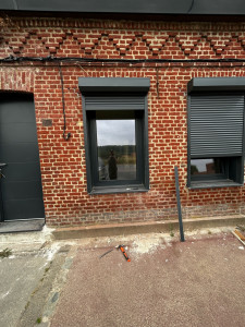 Photo de galerie - Pose & dépose de fenêtre avec ébrasement, réglage des volets électrique 