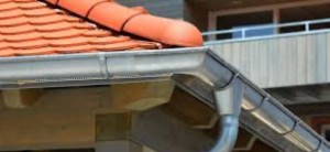 Photo de galerie - Pose de gouttières en pvc , alu et zinc 