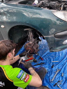 Photo de galerie - Réparation voiture