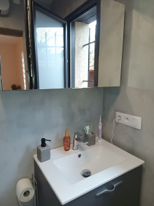 Photo de galerie - Armoire & Évier & meuble