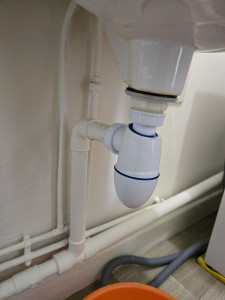 Photo de galerie - Easy siphon 32 avec une bonde porcher courte