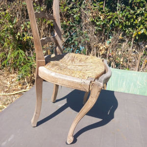 Photo de galerie - Réparation chaise (avant)