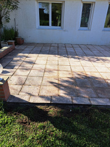 Photo de galerie - Nettoyage au karcher d'une terrasse.
