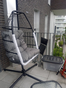 Photo de galerie - Montage fauteuil oeuf