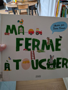 Photo de galerie - Livre a toucher