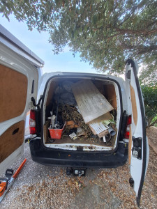 Photo de galerie - évacuation déchets verts, gravats , férailles sur Bormes 