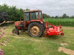 Photo de galerie - Tondeuse 2 m15 pour entretien de grand terrain 