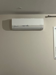 Photo de galerie - Installation d’une climatisation LG ( unité intérieur)