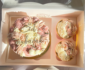 Photo de galerie - Box bento cake et cupcakes 